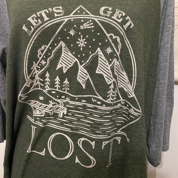 TORRID Size 00 — 10 (M/L) Raglan 3/4 Tee - Picture 2 of 5